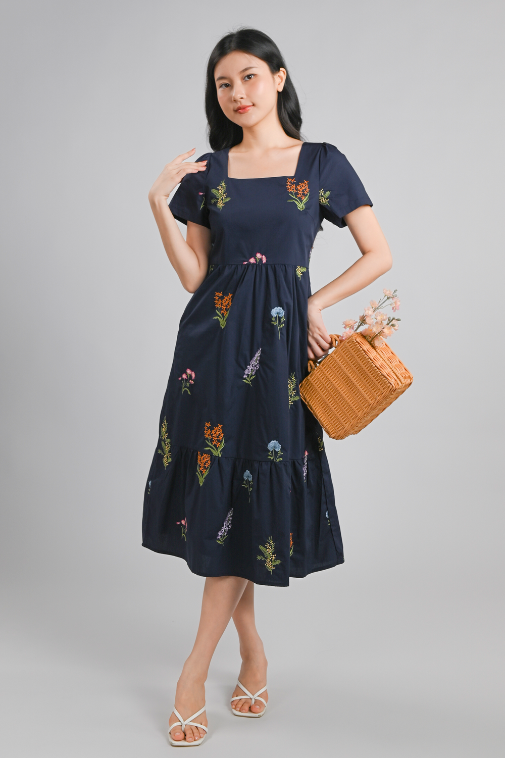 TEHULA EMB. FLORAL SQUARE-NECK SLEEVED DRESS IN NAVY