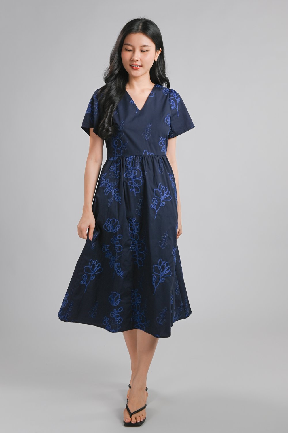 MACELYN NAVY EMB. V-NECK SLEEVED MIDI DRESS