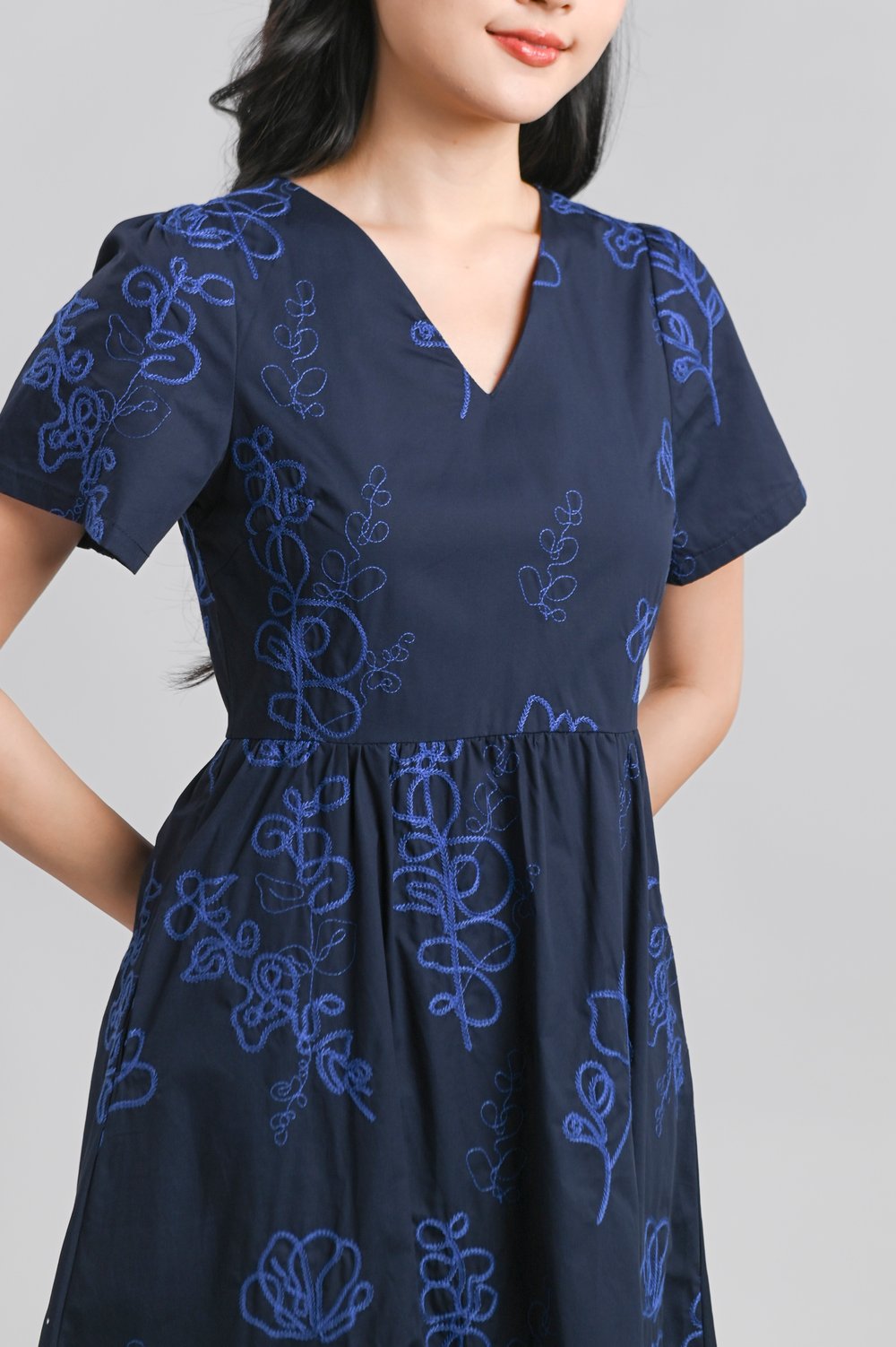 MACELYN NAVY EMB. V-NECK SLEEVED MIDI DRESS
