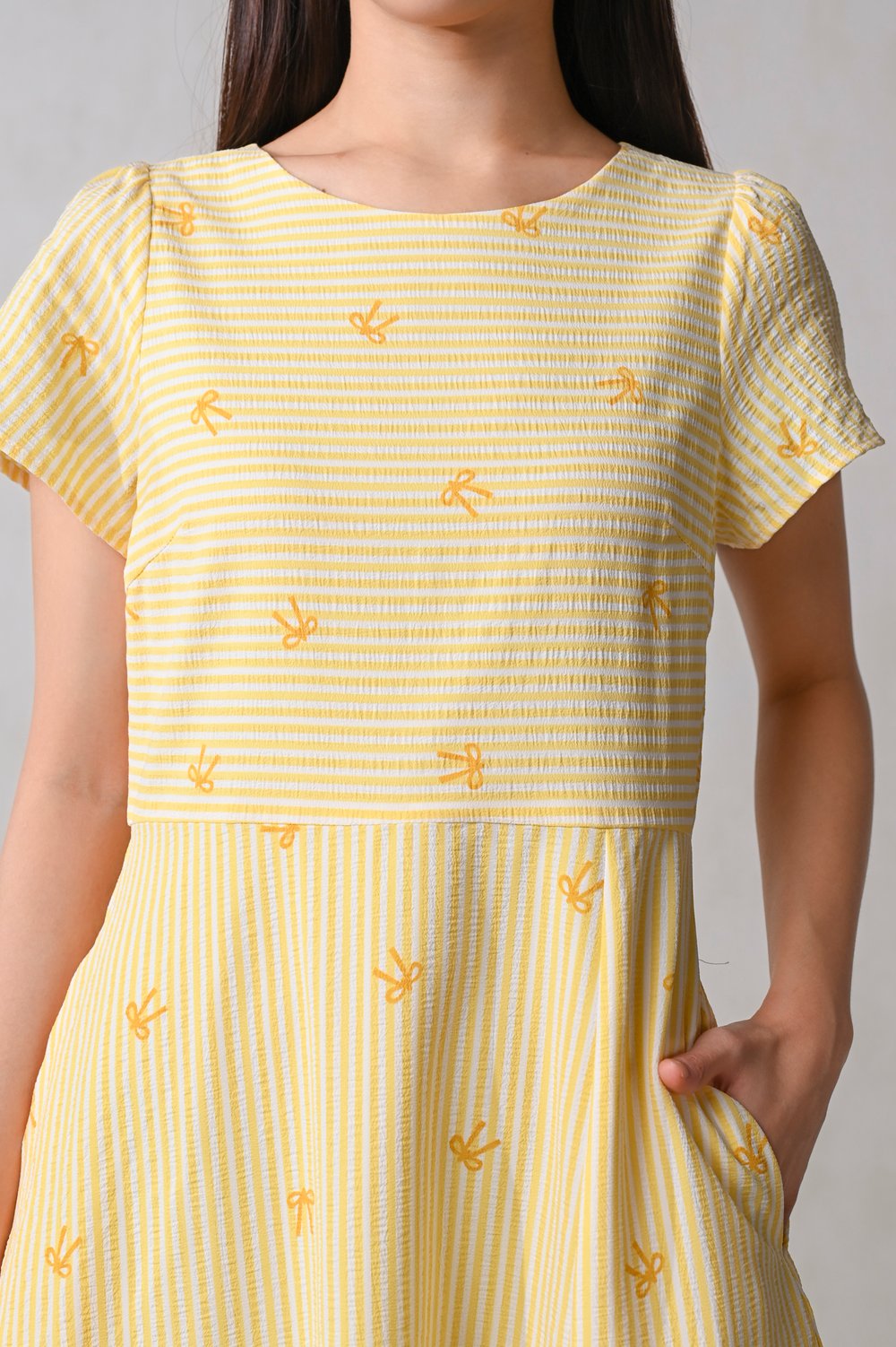 CALLA RIBBON STRIPE SLEEVED MIDI DRESS IN YELLOW