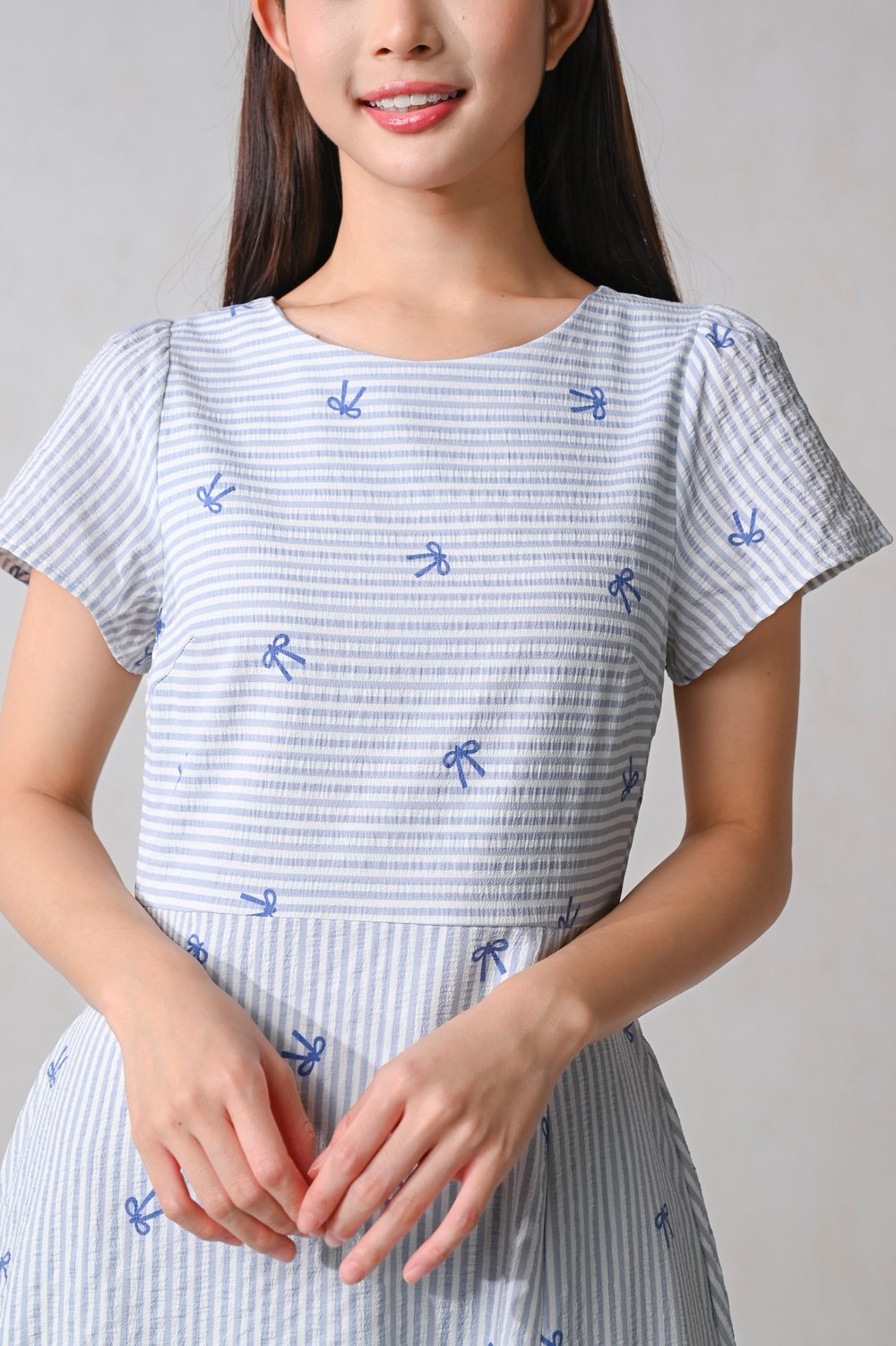 CALLA RIBBON STRIPE SLEEVED MIDI DRESS IN BLUE