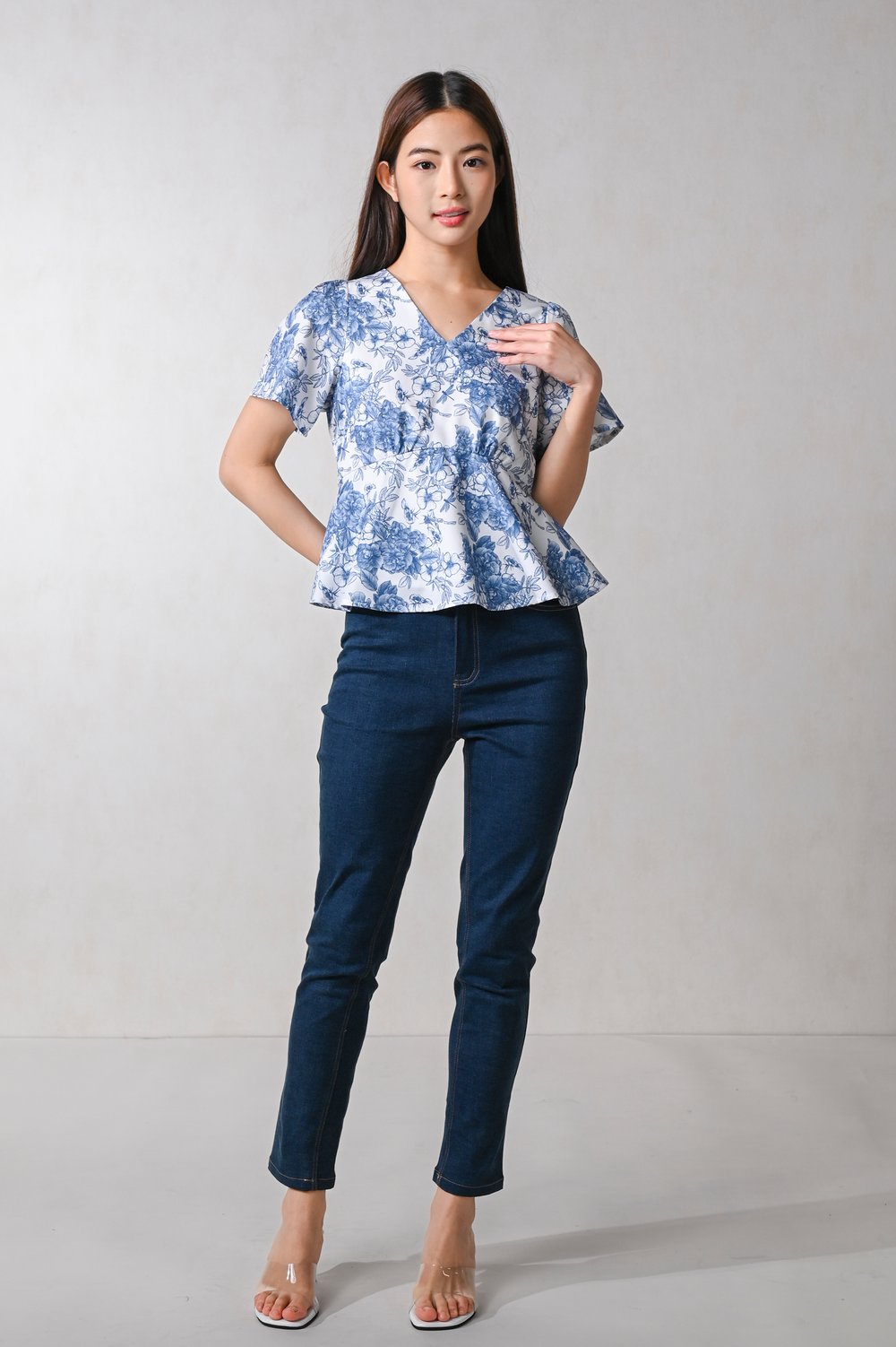 DRAGONFLY GARDEN SLEEVED PEPLUM TOP