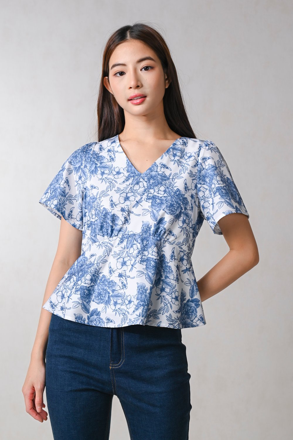 DRAGONFLY GARDEN SLEEVED PEPLUM TOP