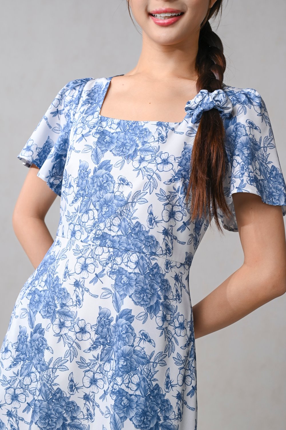 DRAGONFLY GARDEN SLEEVED MIDI DRESS