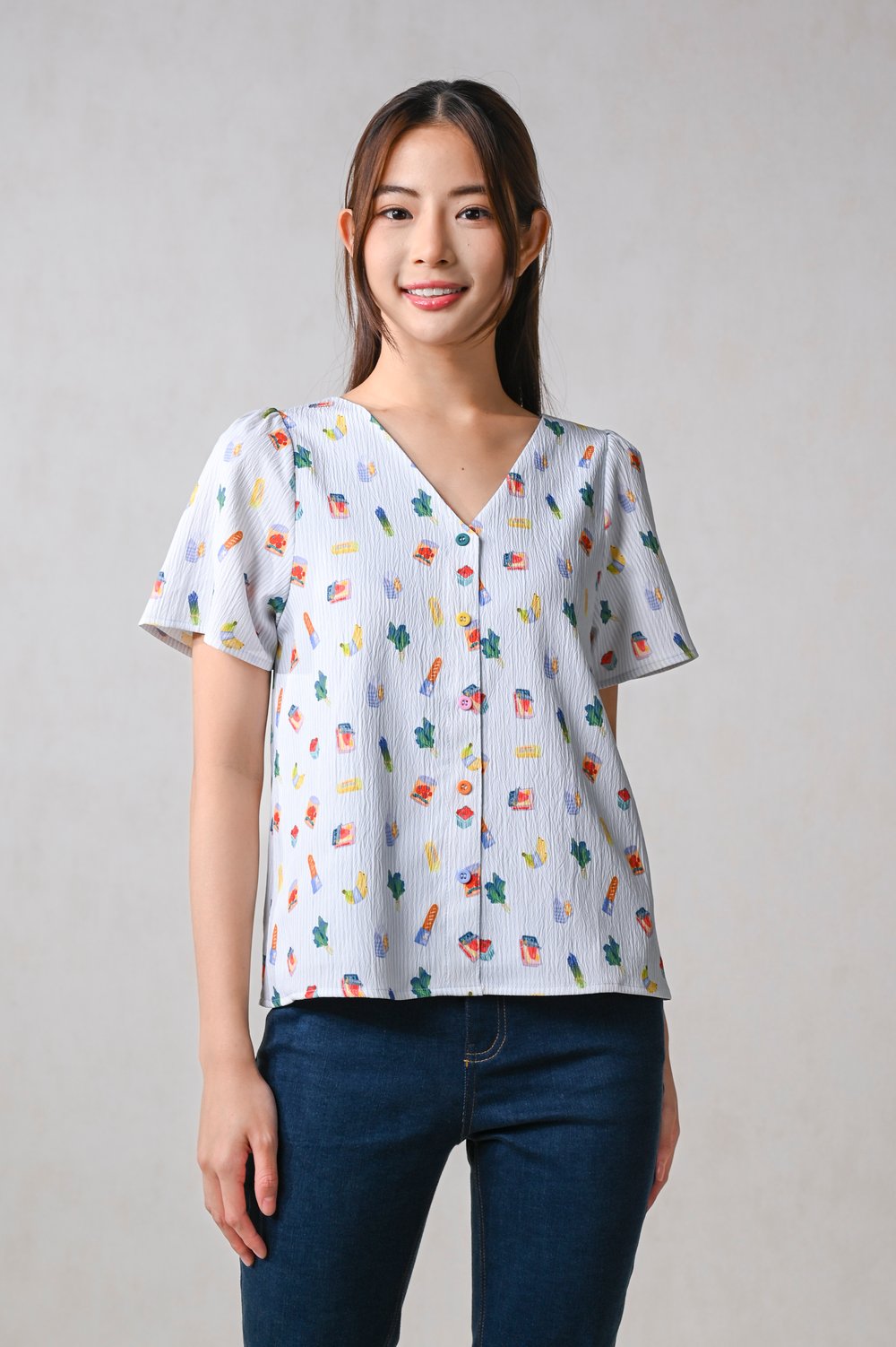 GROCER SLEEVED BUTTON TOP