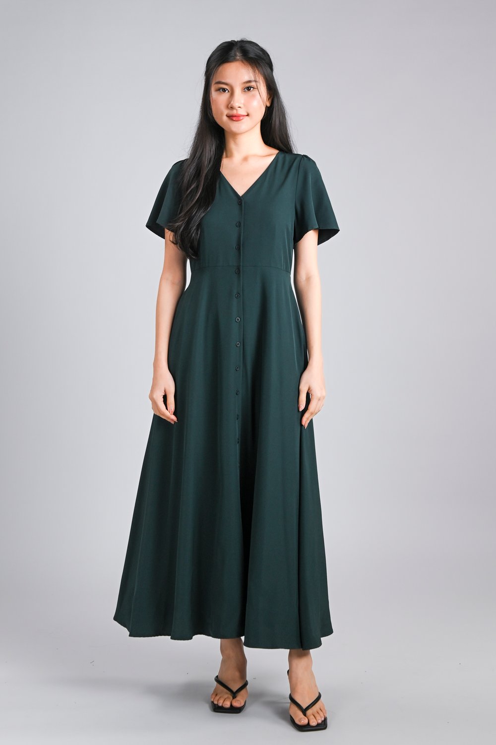 MIRA SLEEVED BUTTON MAXI DRESS IN GREEN
