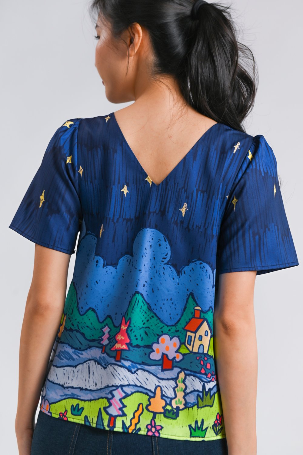 STARRY NIGHT SLEEVED TOP