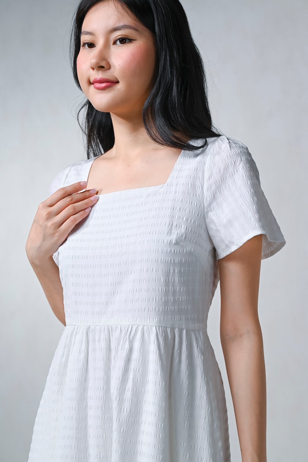 PENELOPE GINGHAM SQUARE-NECK SLEEVED DRESS IN WHITE