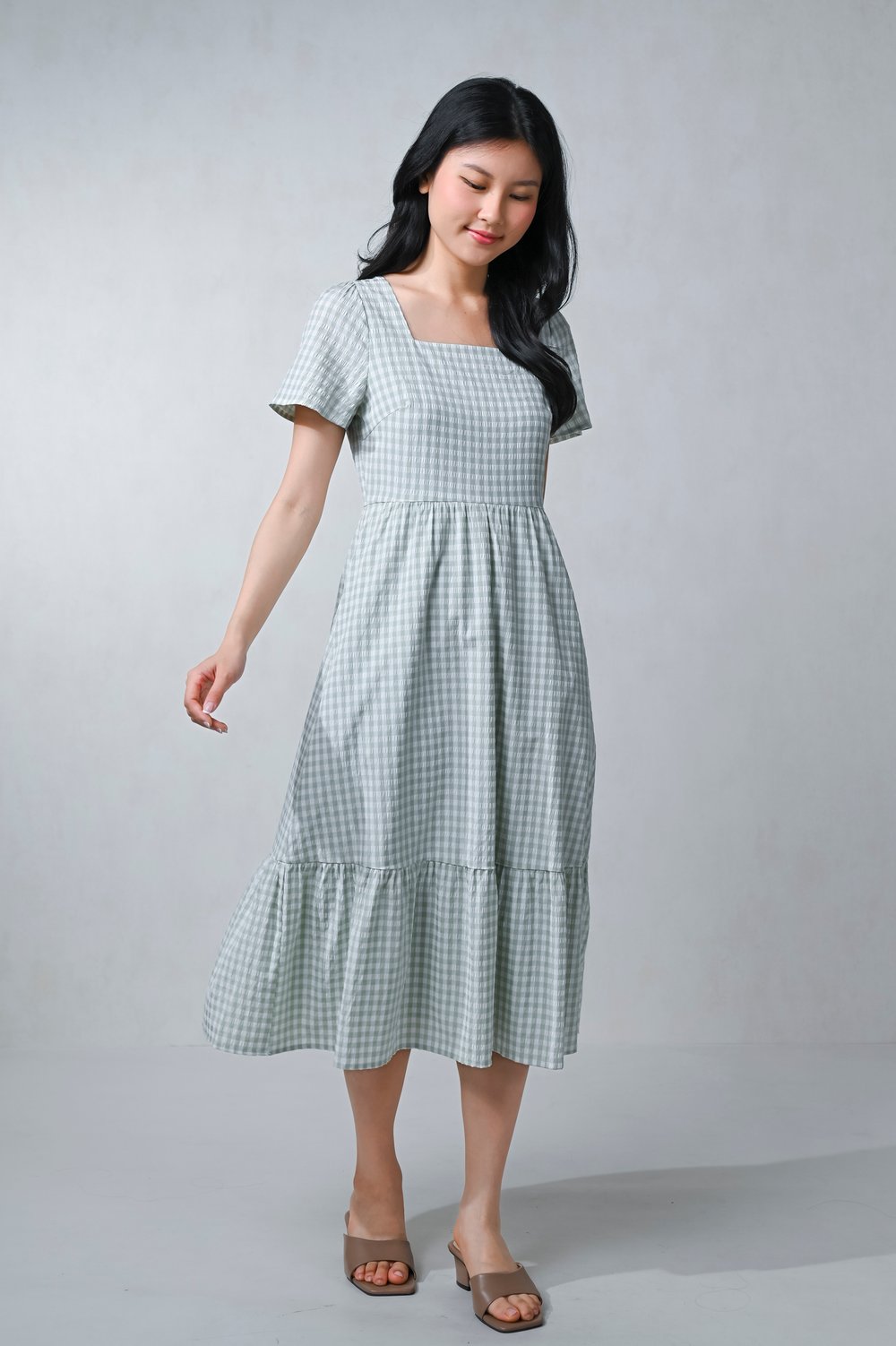 PENELOPE GINGHAM SQUARE-NECK SLEEVED DRESS IN GREEN