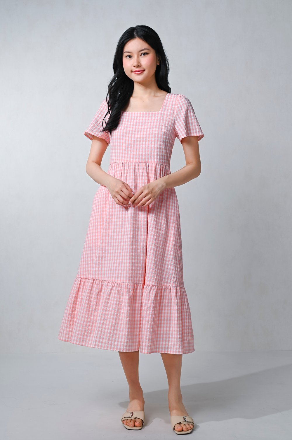 PENELOPE GINGHAM SQUARE-NECK SLEEVED DRESS IN PEACH