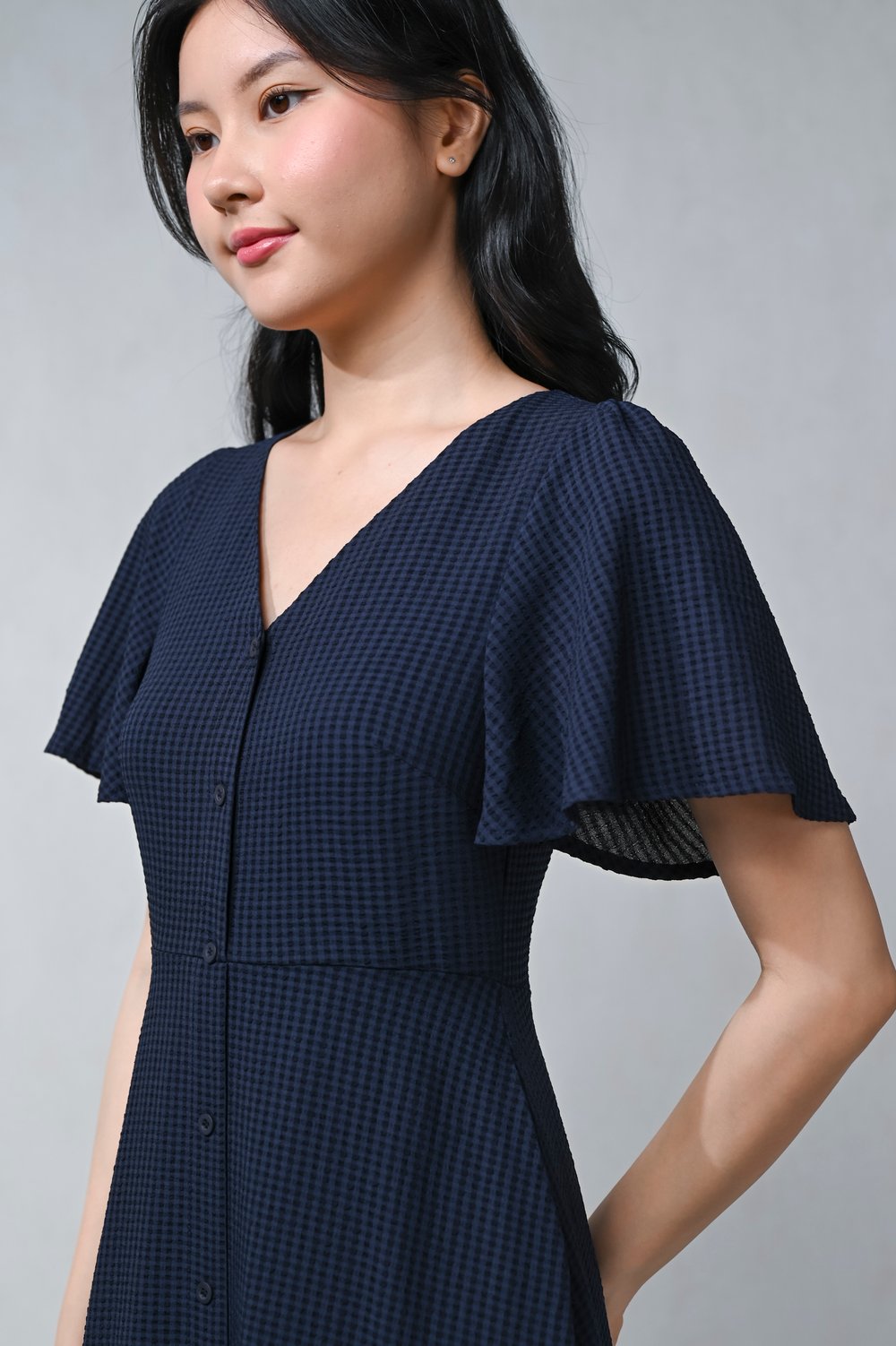 RENDIE TEXTURED SLEEVED BUTTON DRESS IN NAVY
