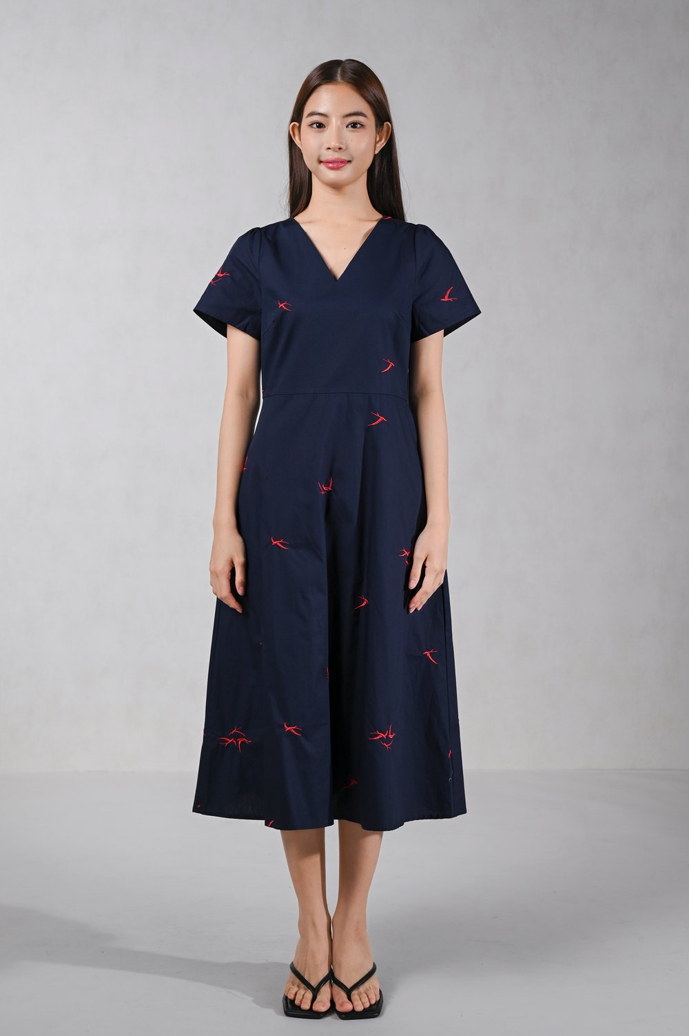 HONOR NAVY DOVE EMB. V-NECK SLEEVED MIDI DRESS
