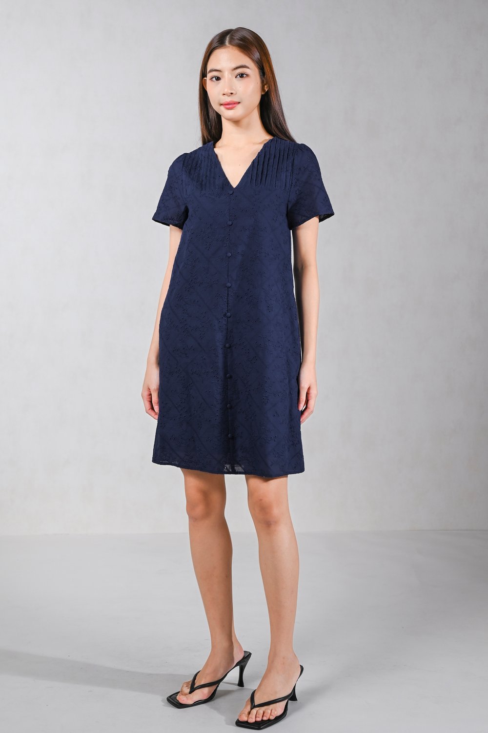 MINKA EYELET SLEEVED DRESS IN NAVY