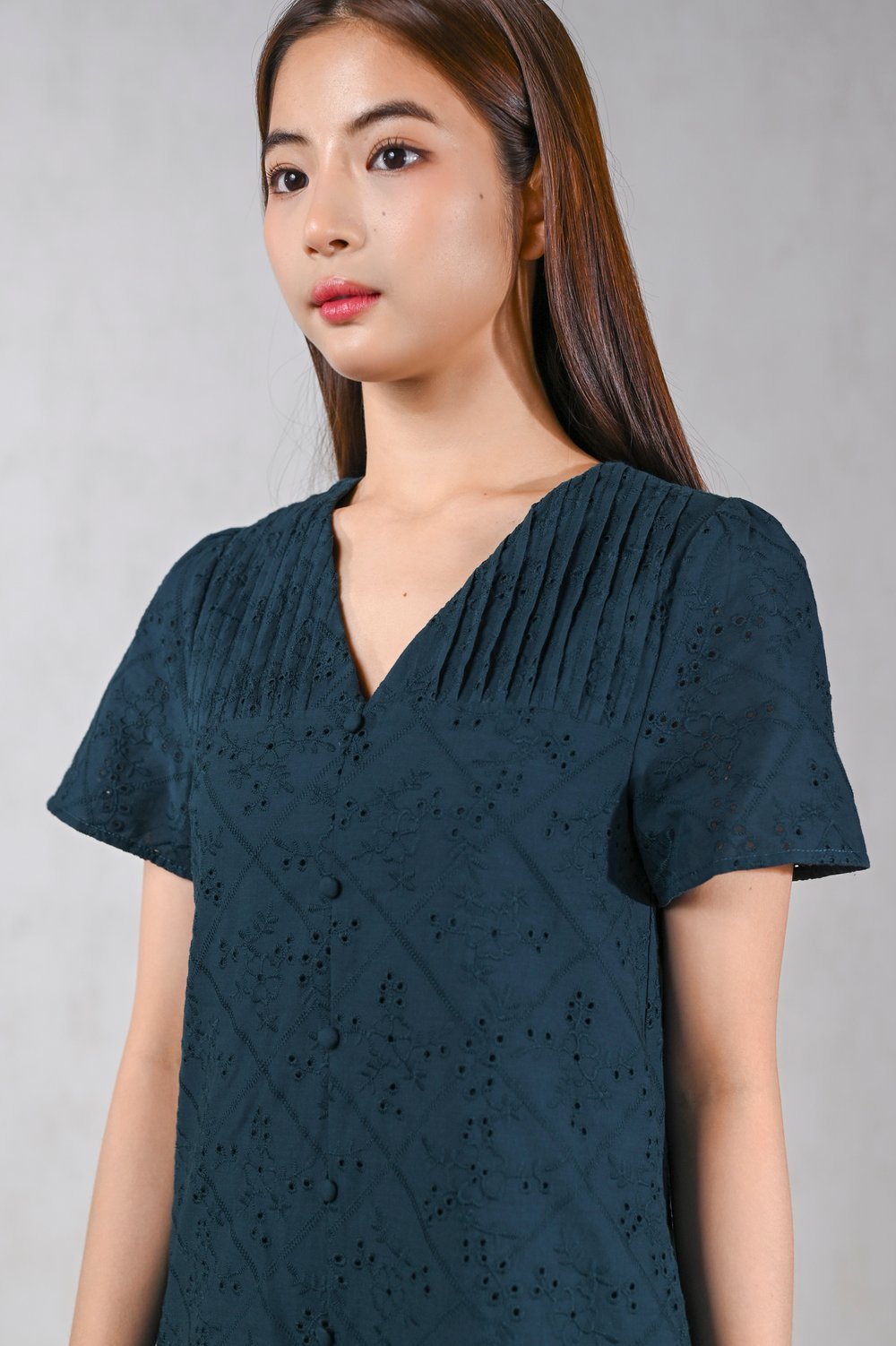 MINKA EYELET SLEEVED DRESS IN FOREST