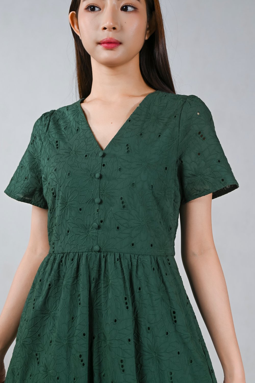KELSEY EYELET V-NECK SLEEVED MIDI DRESS IN FOREST