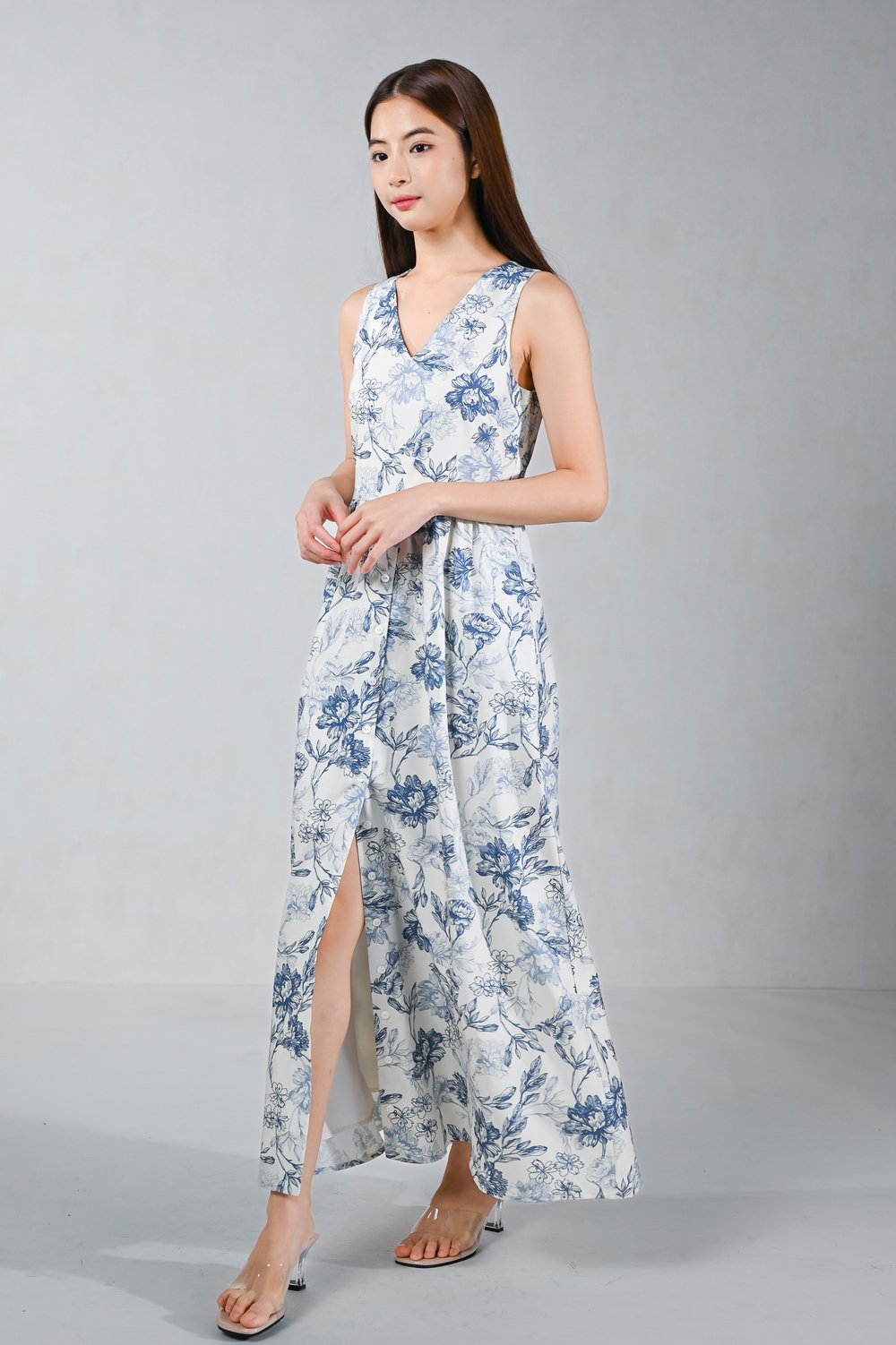 BLYSS ABSTRACT FLORAL SLEEVELESS BUTTON MAXI DRESS