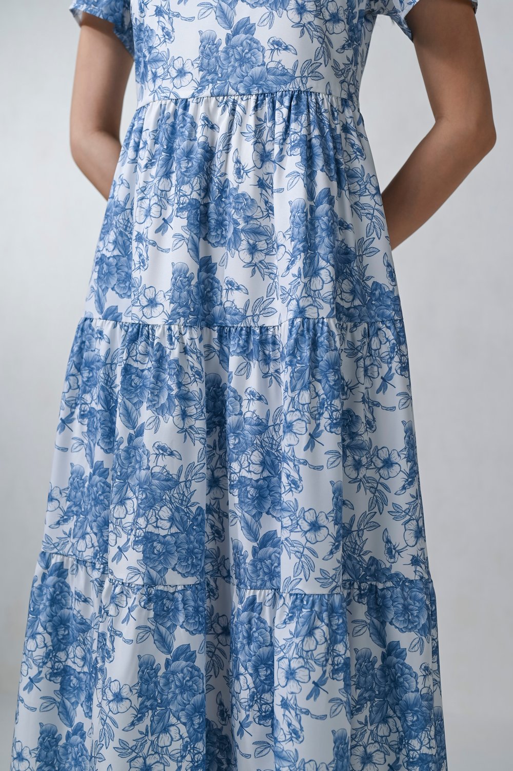 DRAGONFLY GARDEN V-NECK TIERED MIDAXI DRESS