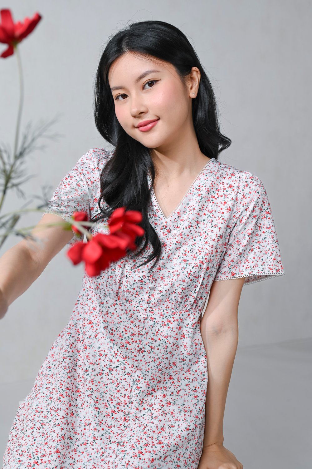 VAUGHN RED FLORAL SLEEVED BUTTON MIDI DRESS