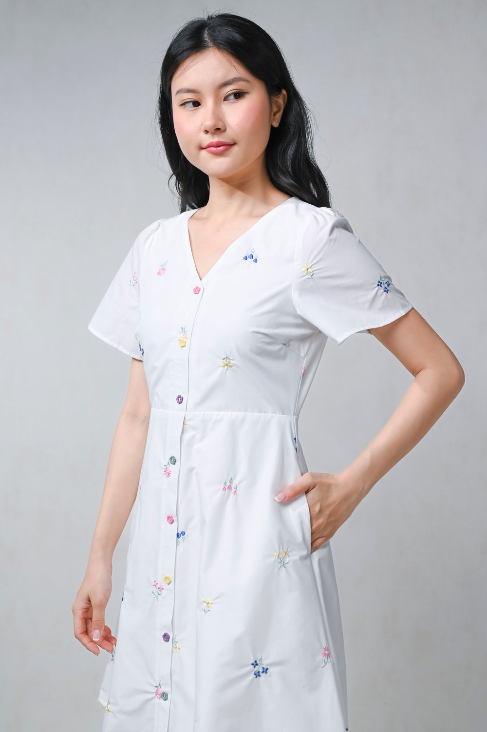 YULA WHITE FLORAL EMB. SLEEVED BUTTON DRESS