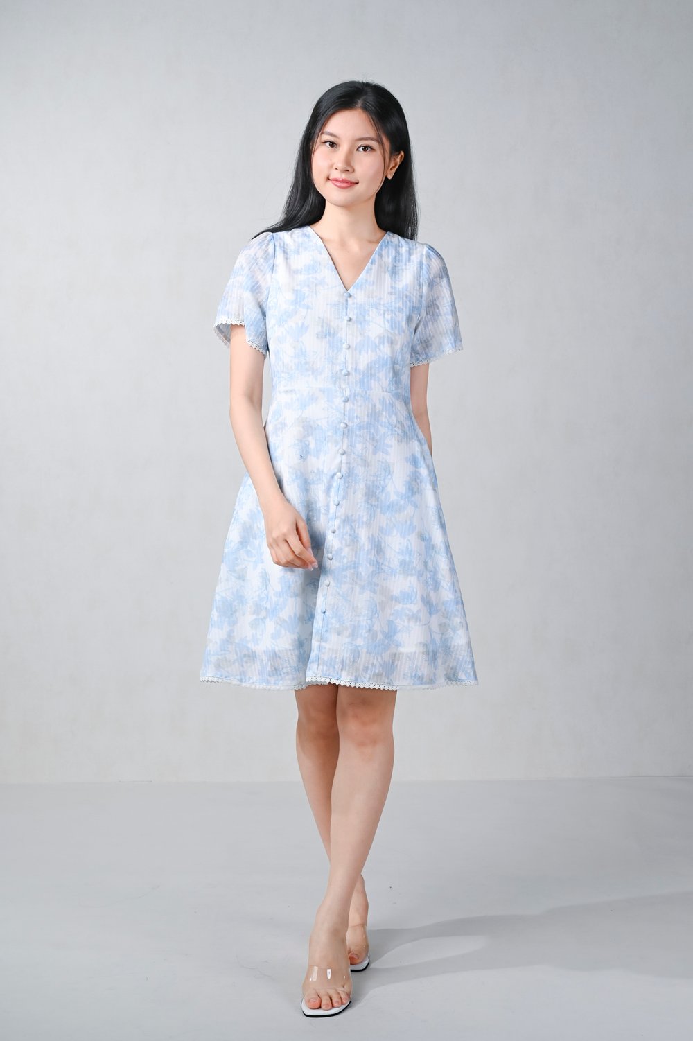 RHEAL BLUE FLORAL V-NECK SLEEVED BUTTON DRESS