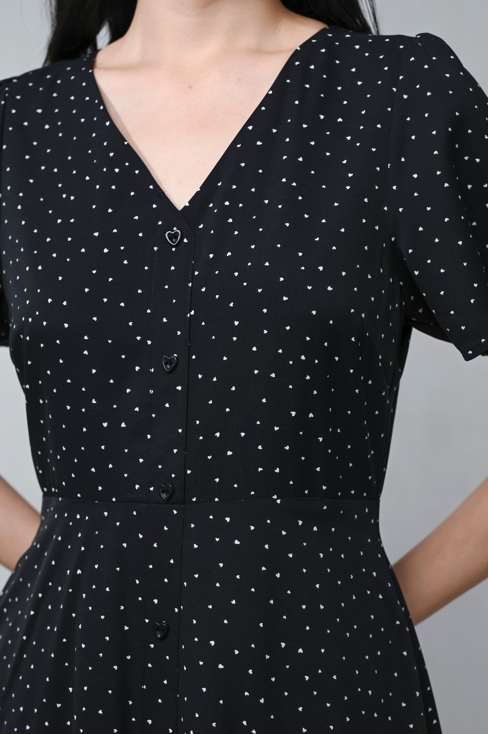 HEARTY HEART-BUTTON SLEEVED MIDI DRESS IN BLACK