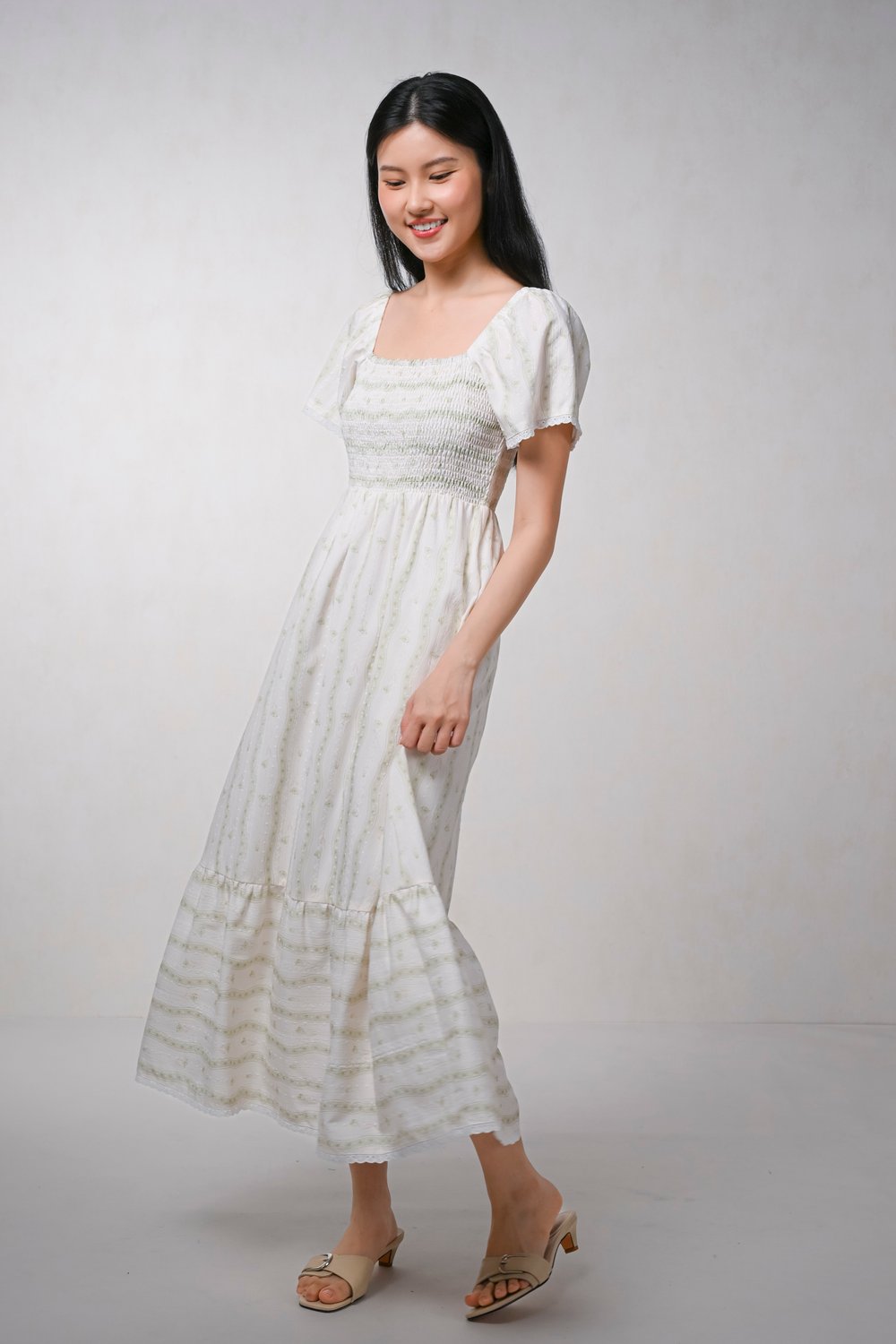 MAELIN GREEN PATTERN SMOCKED MIDI DRESS