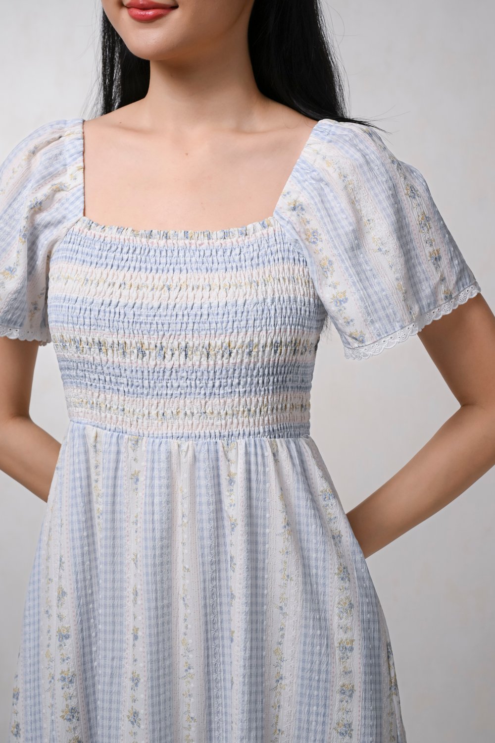 MAEVIN BLUE PATTERN SMOCKED MIDI DRESS