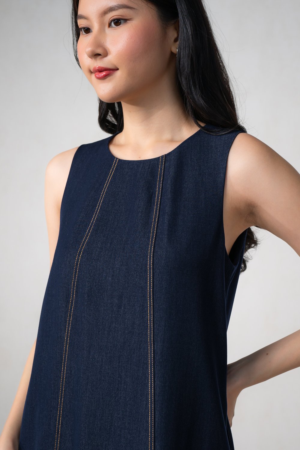 LAUFEY SLEEVELESS DENIM DRESS