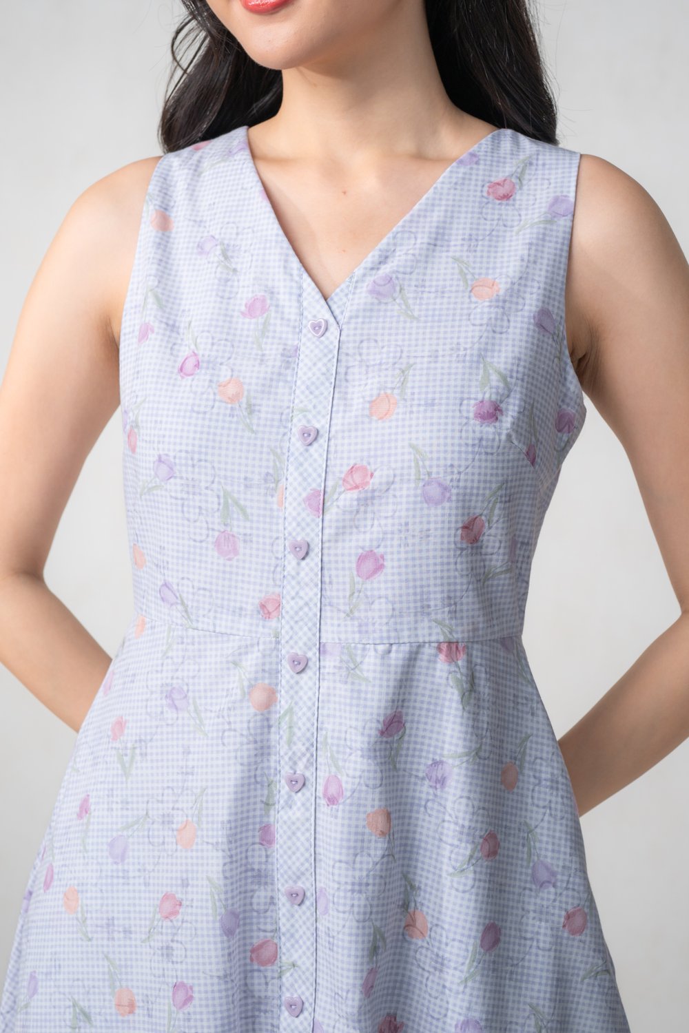 KOVEA GINGHAM SLEEVELESS BUTTON DRESS IN LILAC