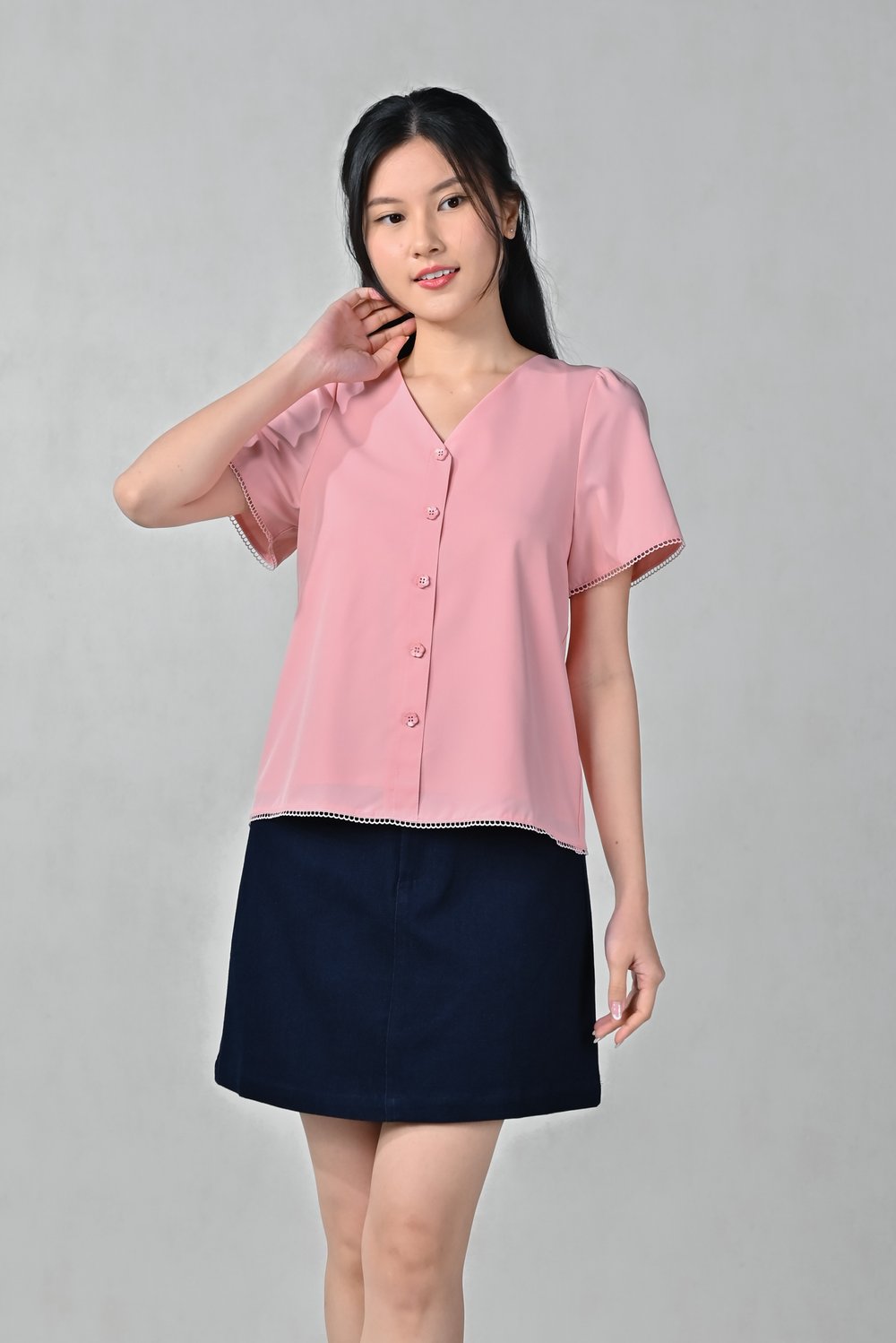 BIANCA SCALLOP-TRIM BUTTON TOP IN PINK