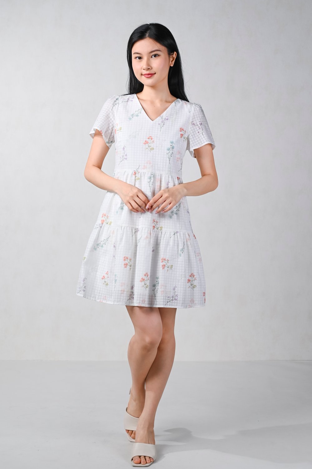 MOONFLOWER V-NECK BABYDOLL DRESS