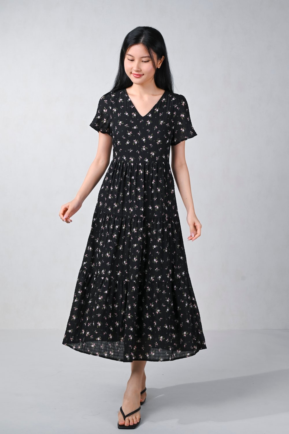 SOPHIE FLORAL V-NECK TIERED MIDAXI DRESS IN BLACK