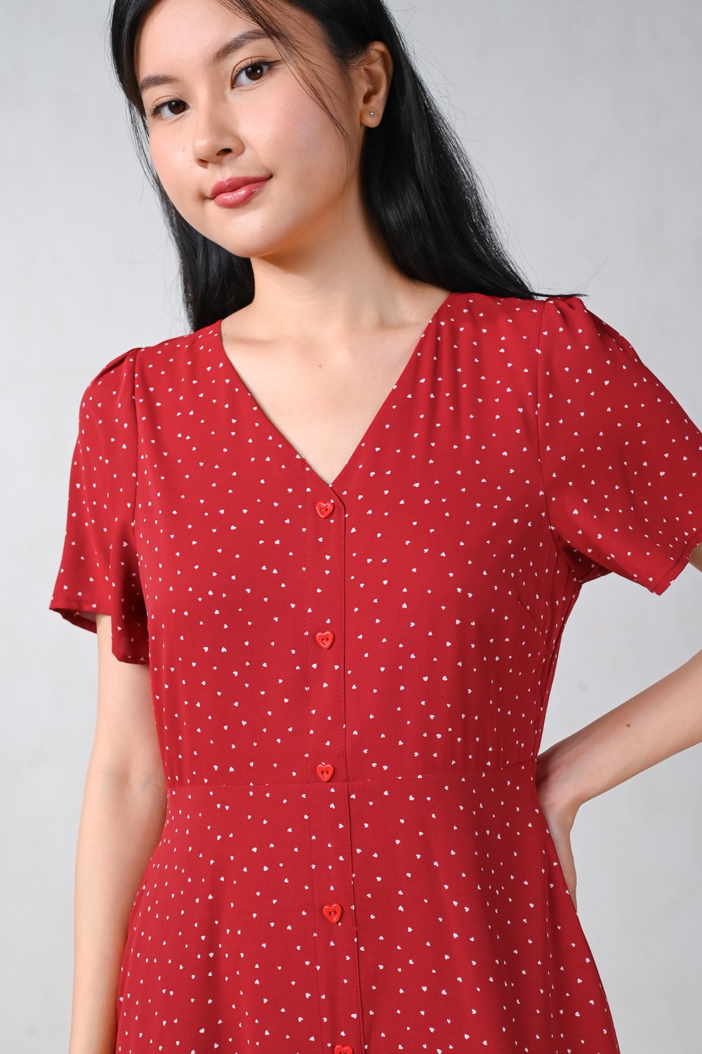 HEARTY HEART-BUTTON SLEEVED MIDI DRESS IN RED