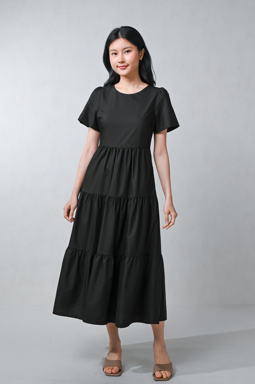 KIT ROUND-NECK SLEEVED TIERED MIDAXI DRESS IN BLACK