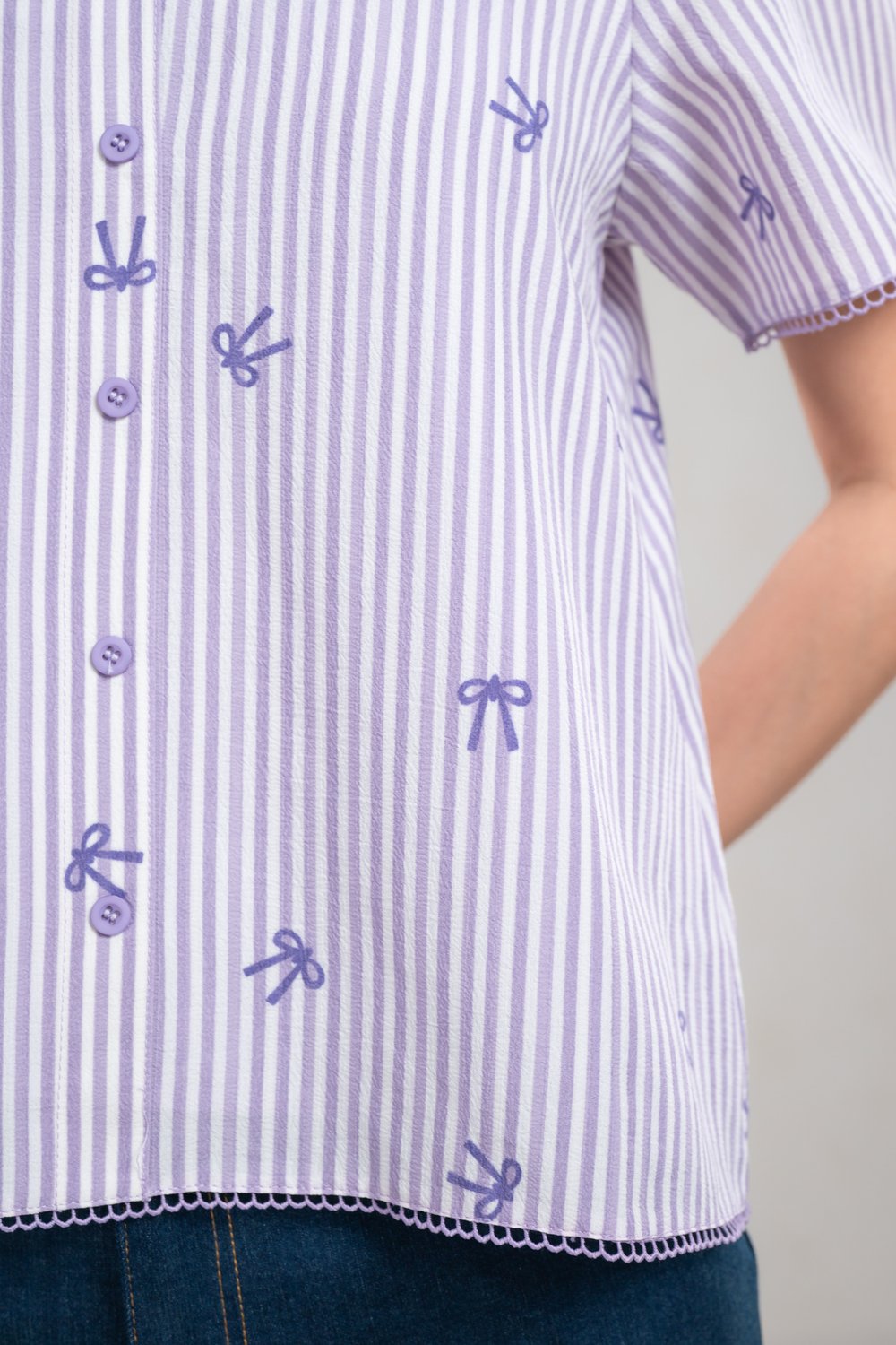 CARLY LILAC RIBBONS SLEEVED BUTTON TOP
