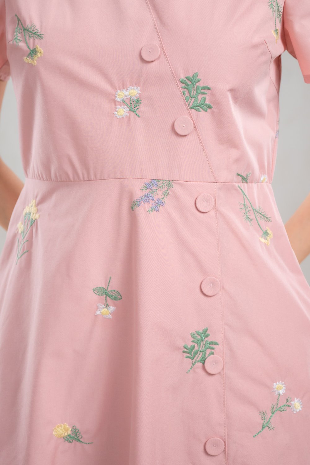 UVIA EMB. FLORAL V-NECK SLEEVED MIDI DRESS IN PINK