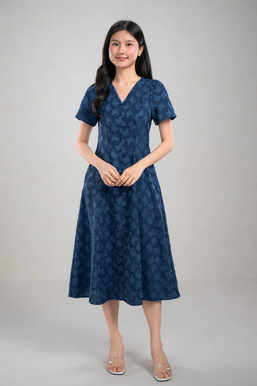 LAMYNA SLEEVED BUTTON MIDI DRESS IN DARK BLUE