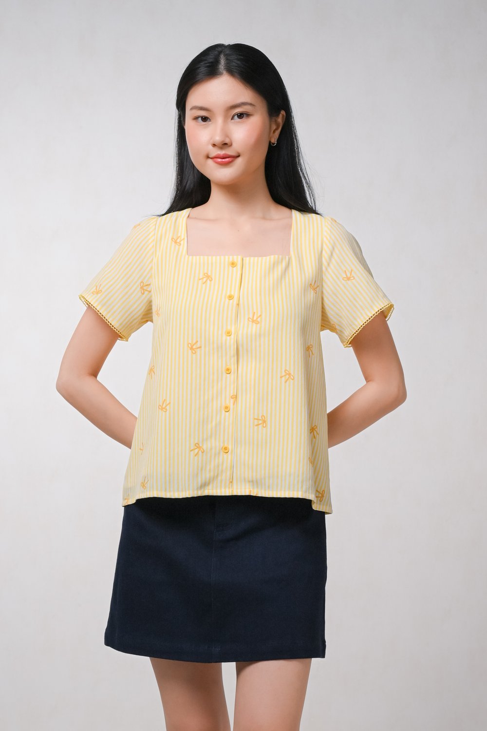 CULLON YELLOW RIBBONS SQUARE-NECK SLEEVED TOP