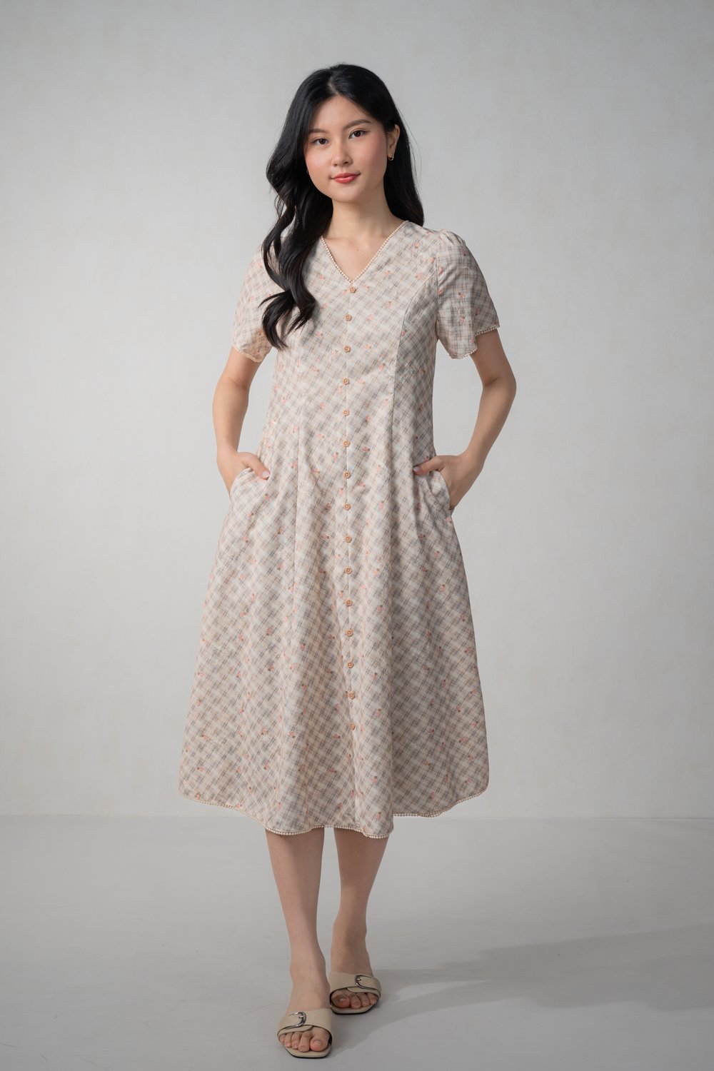 FIOREN V-NECK SLEEVED BUTTON MIDI DRESS IN BEIGE