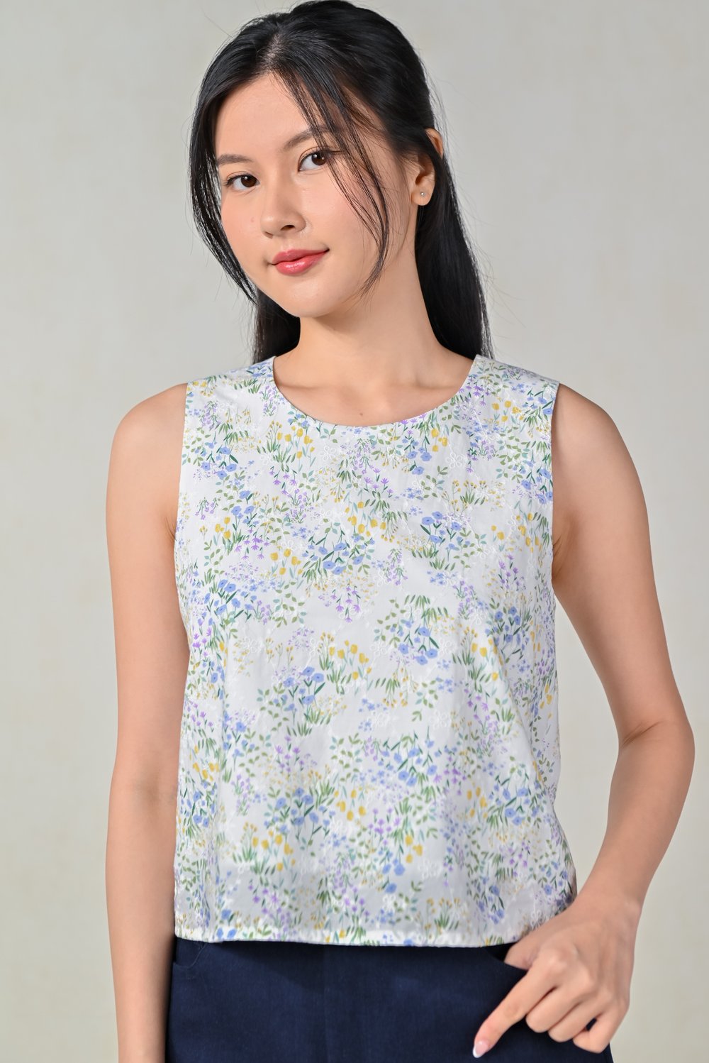 NAYA FLORAL BUTTON-BACK TOP