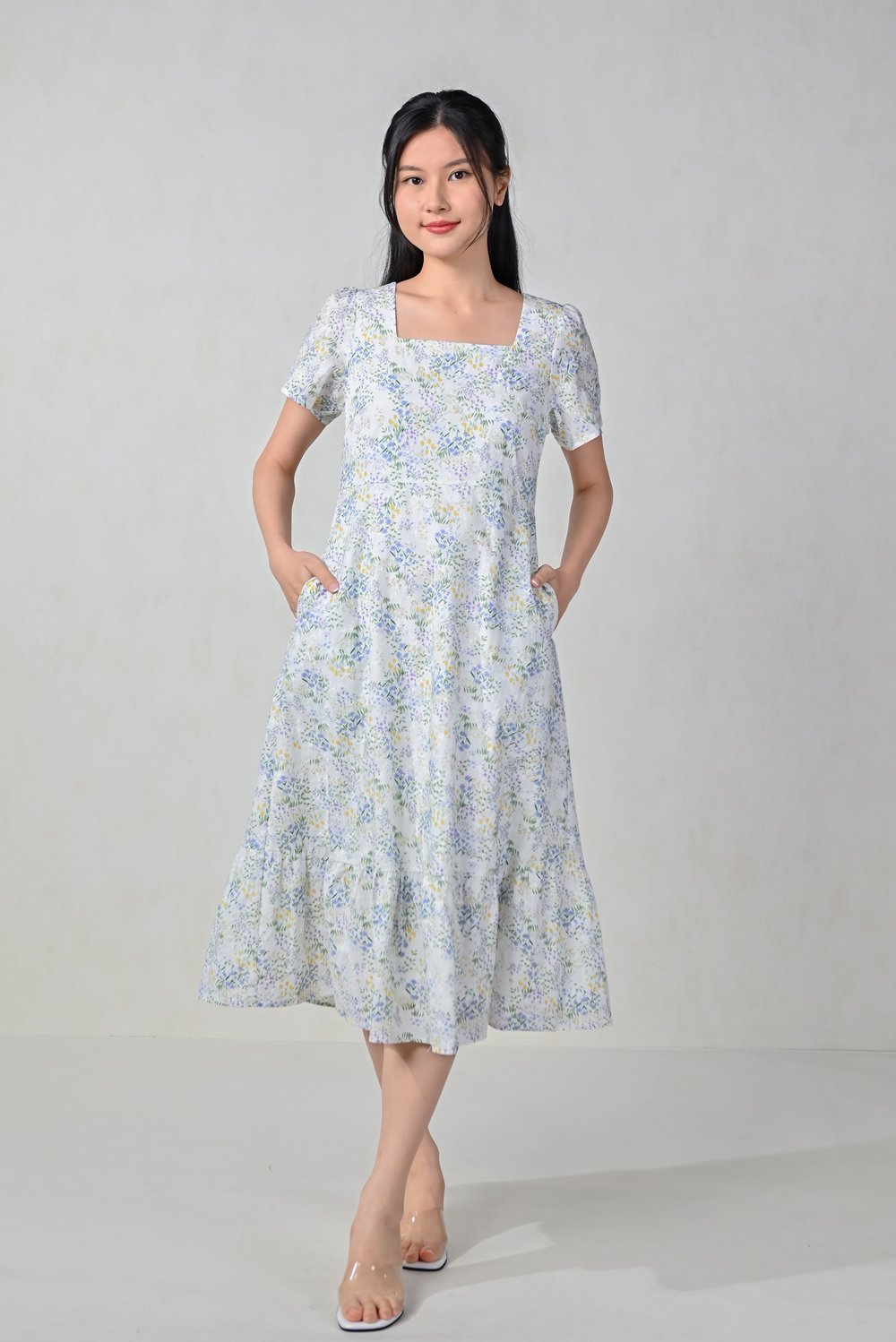 FAYLIN FLORAL SQUARE-NECK SLEEVED MIDI DRESS