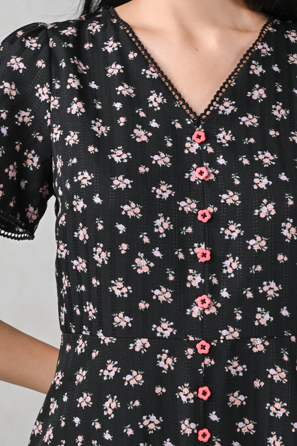 REEVA BLACK FLORAL V-NECK SLEEVED BUTTON MIDI DRESS