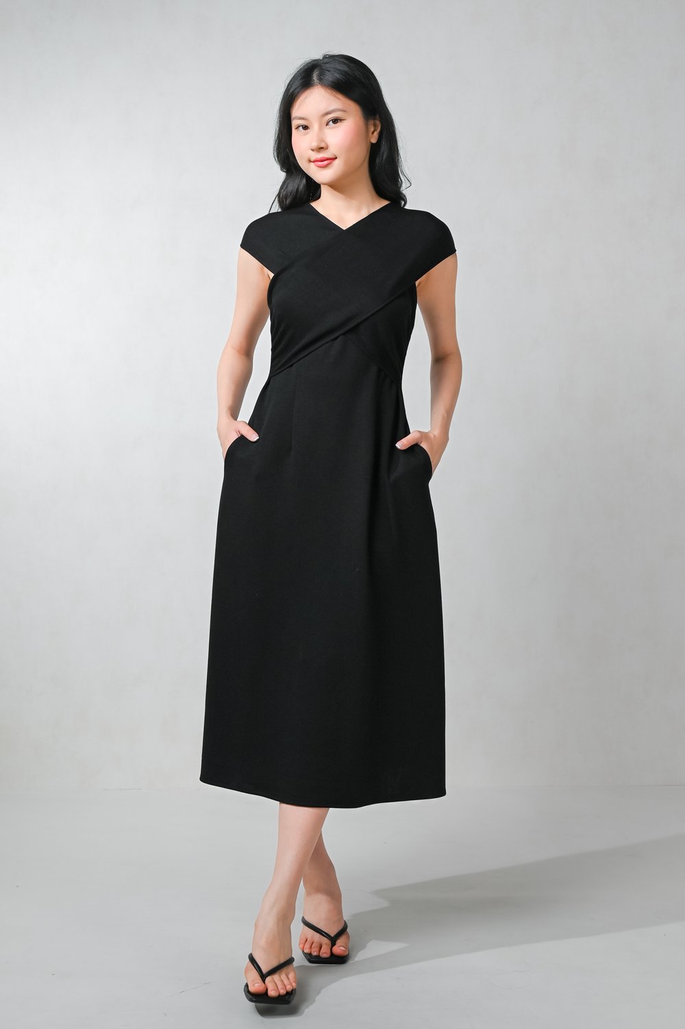 RUE MULTI-WAY DRESS IN BLACK