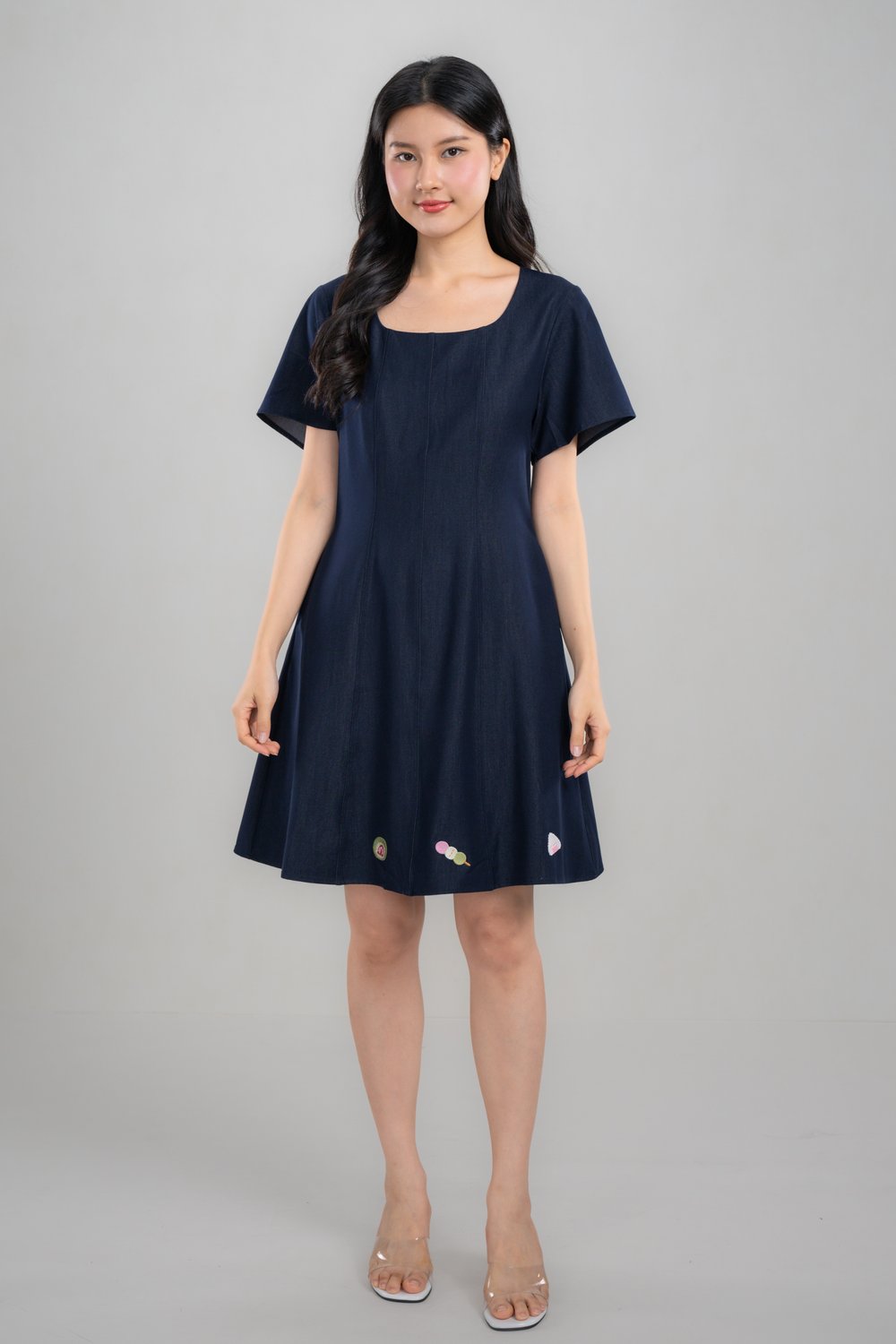 UMAI EMB. SLEEVED PANELLED DRESS IN DARK WASH