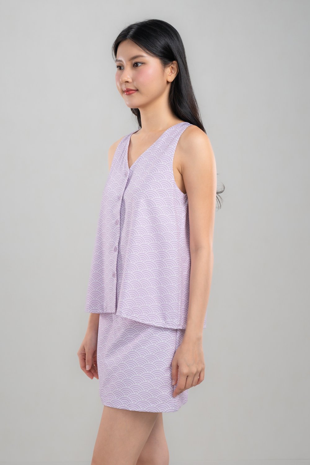 SUGOI LILAC TWO-WAY BUTTON TOP