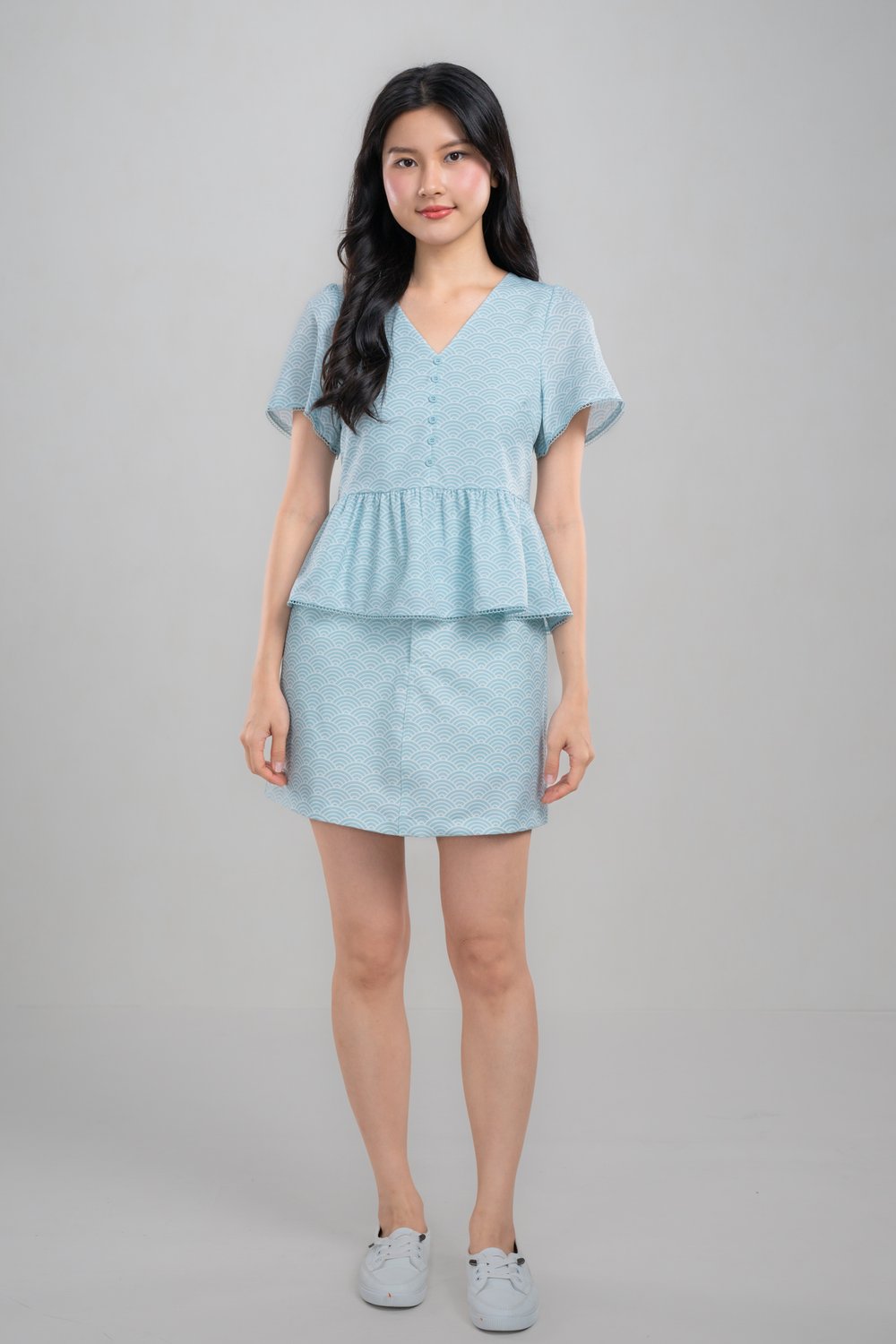 SUGOI SEAFOAM V-NECK SLEEVED PEPLUM TOP