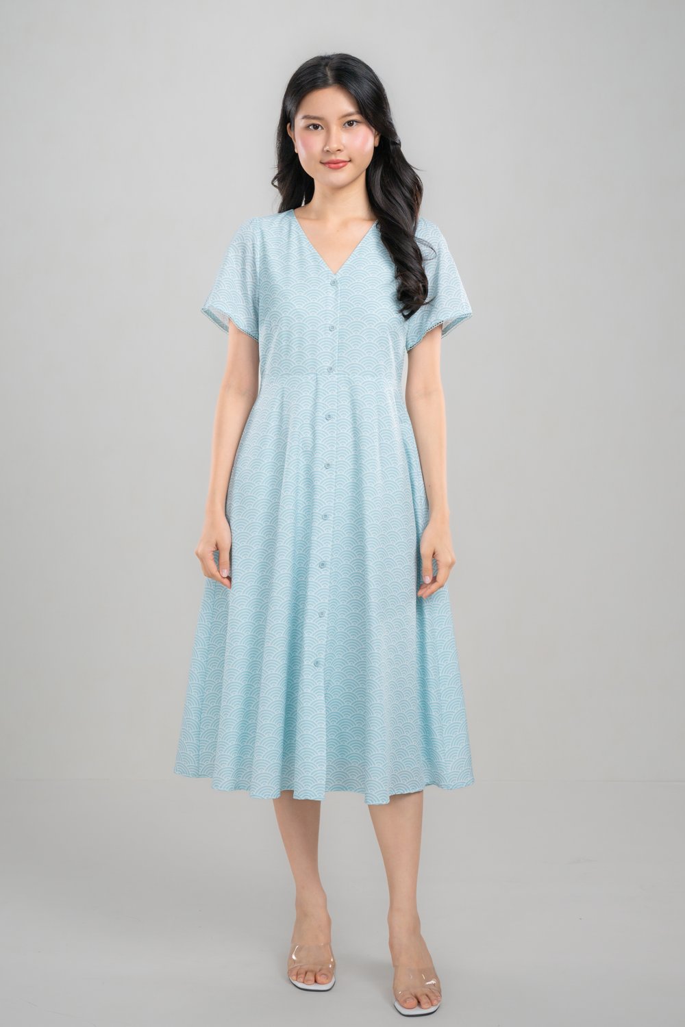 SUGOI SEAFOAM V-NECK SLEEVED BUTTON MIDI DRESS