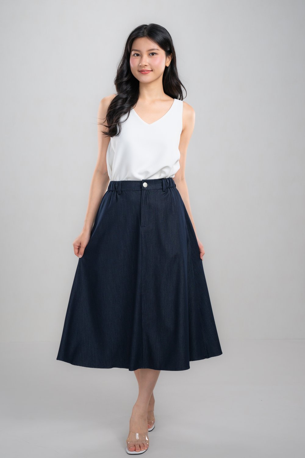 ROSE ELASTIC-BACK SKIRT IN DARK-WASH