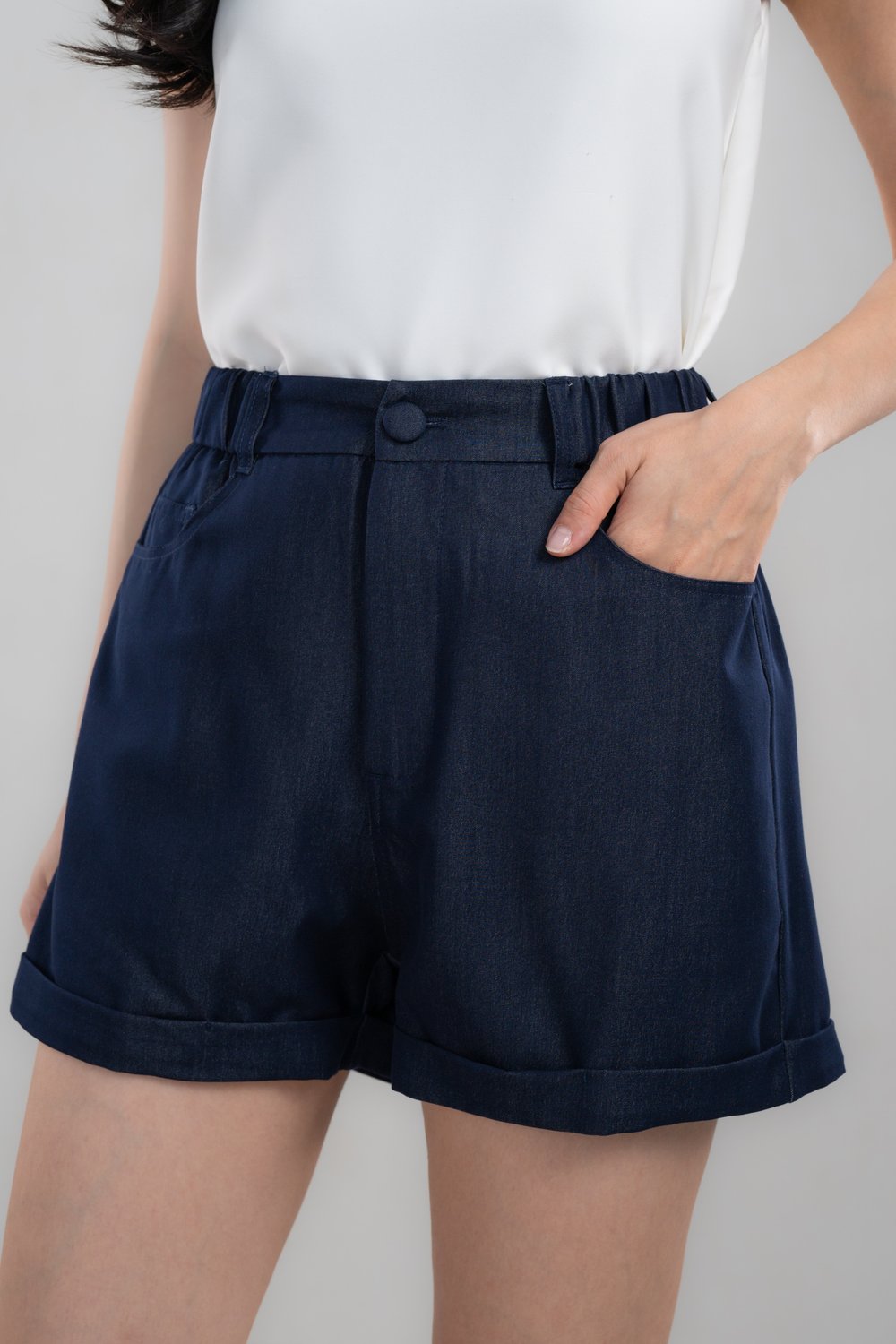 MARYNN DENIM ELASTIC-BACK SHORTS
