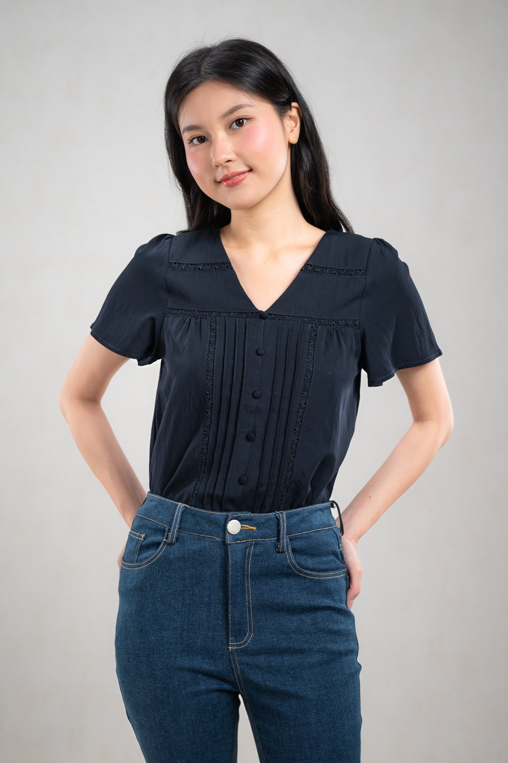 AVERIE LACE-INSERT SLEEVED TOP IN NAVY
